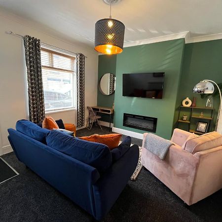 Hilton House Villa Barnsley Bagian luar foto