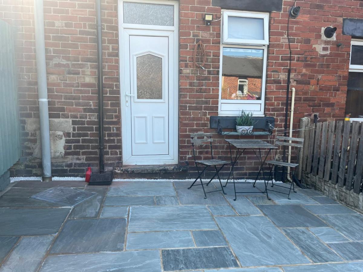 Hilton House Villa Barnsley Bagian luar foto