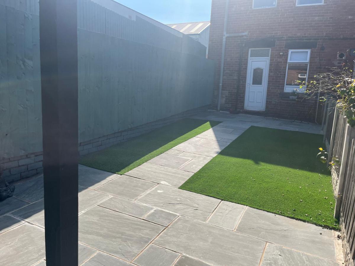 Hilton House Villa Barnsley Bagian luar foto