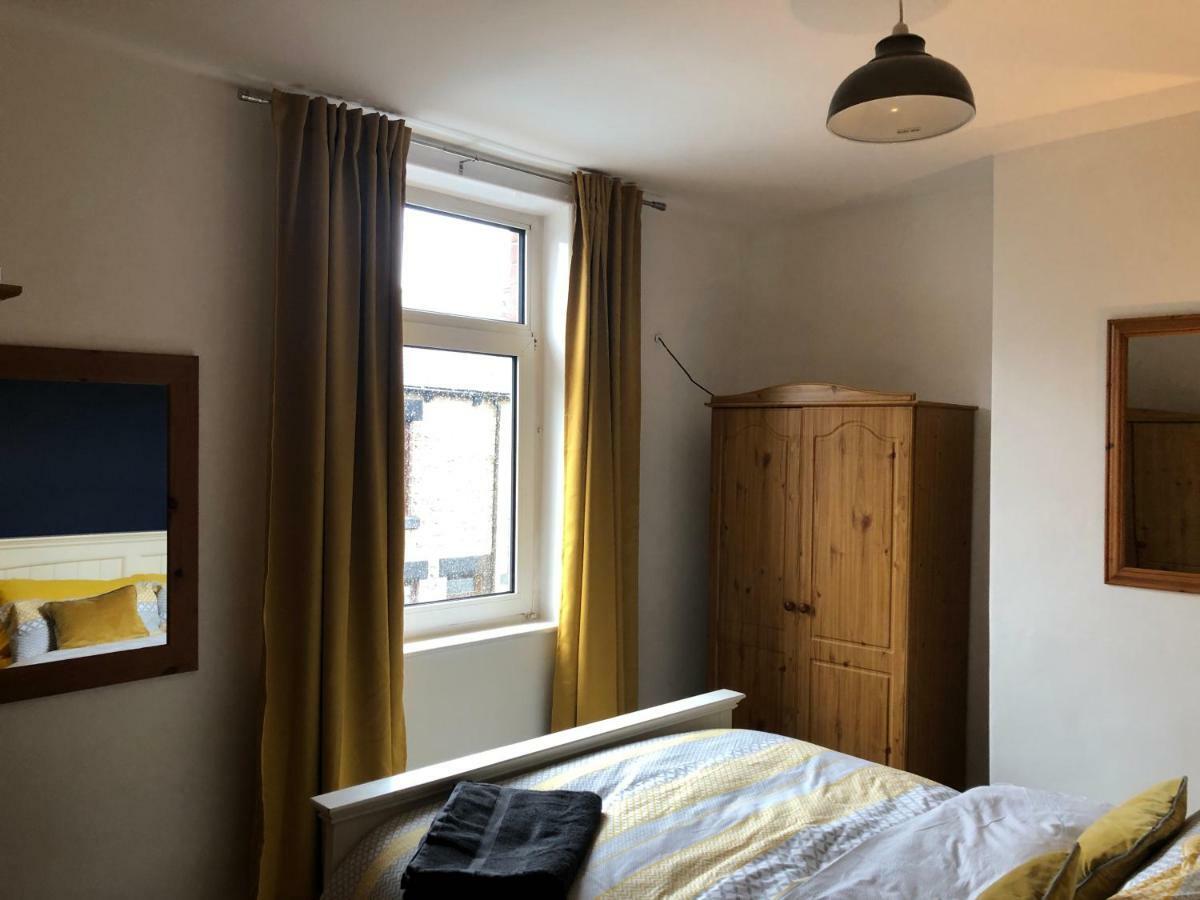 Hilton House Villa Barnsley Bagian luar foto