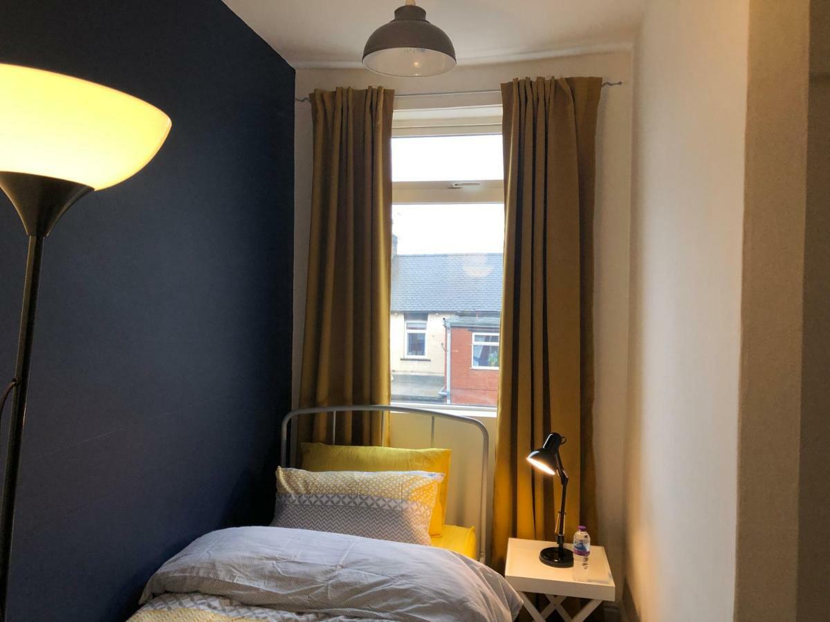 Hilton House Villa Barnsley Bagian luar foto