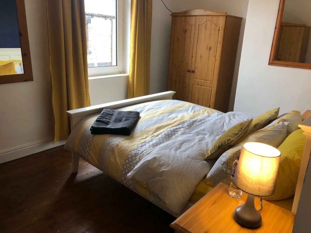 Hilton House Villa Barnsley Bagian luar foto