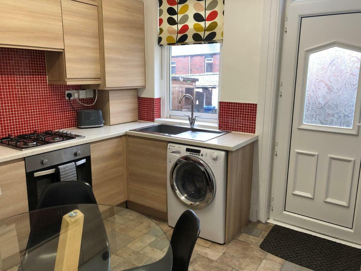Hilton House Villa Barnsley Bagian luar foto