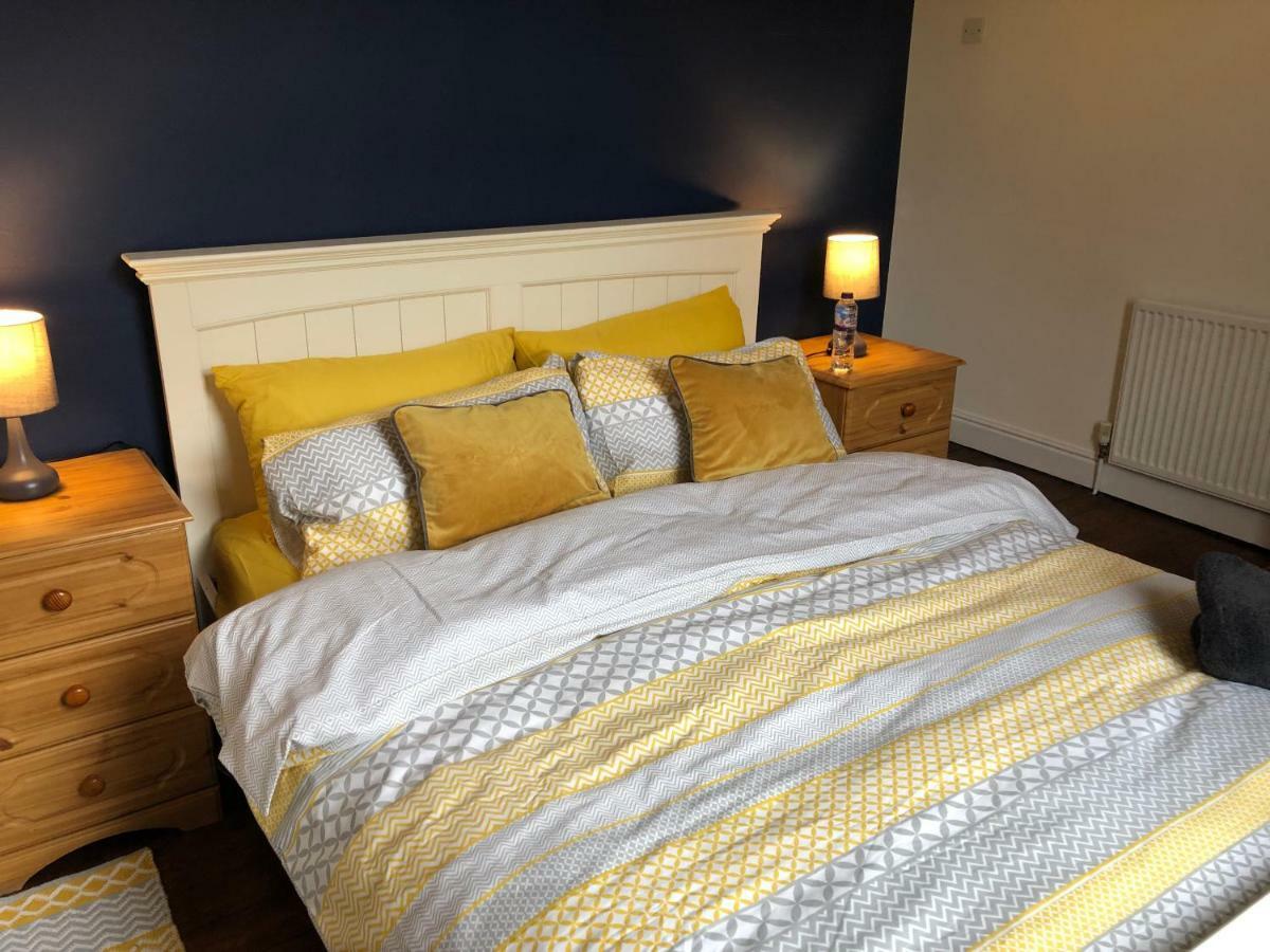 Hilton House Villa Barnsley Bagian luar foto